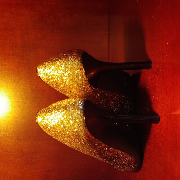 Guess Gold Glitter Heels - Picture 2 of 3